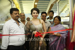 Acress Priyanka Ramana Launches National Silk Expo at Hyderabad - News
